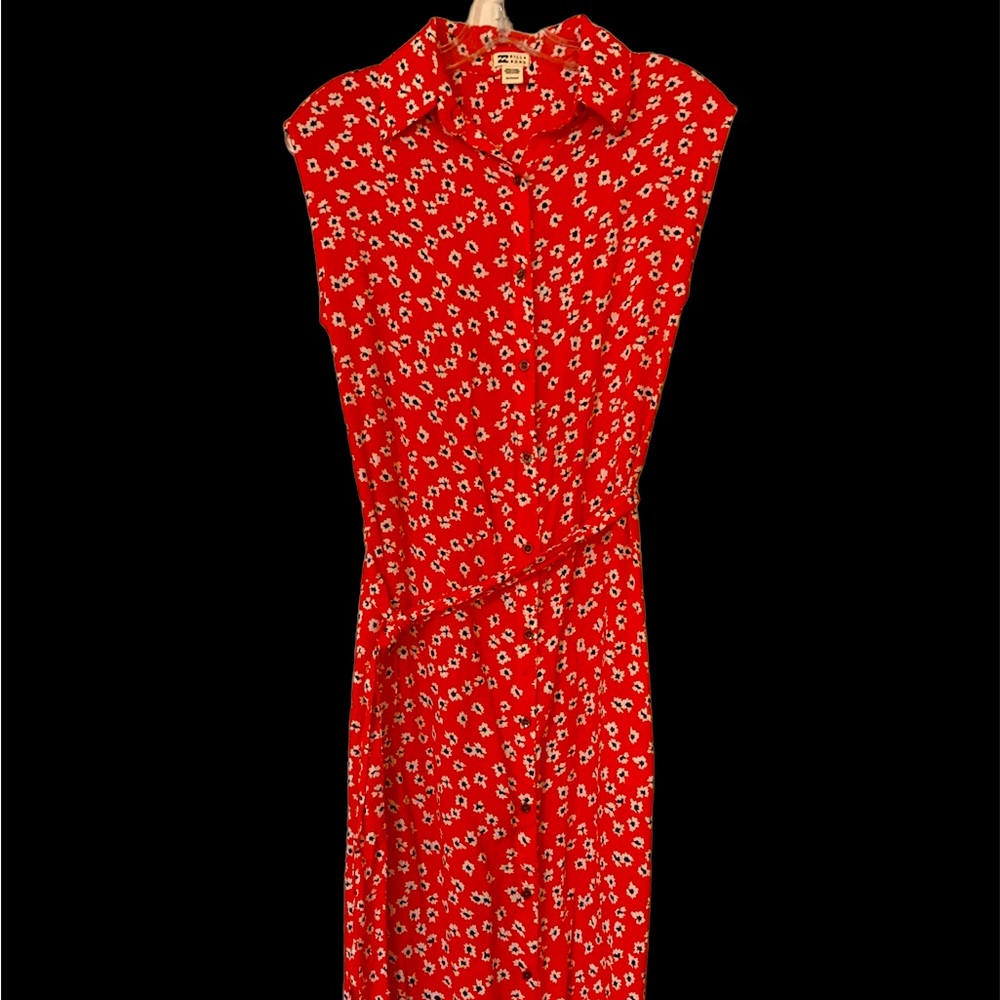 NWOT Women’s half sleeve Billabong button down mid-length red dress Xtra small.